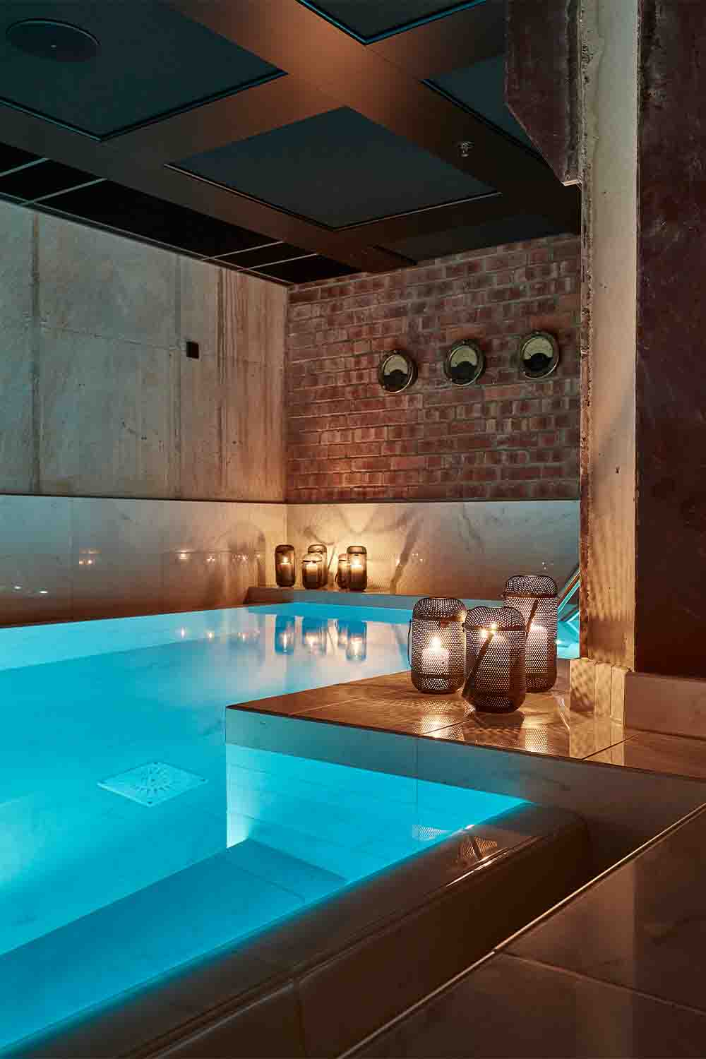 Pool Pool Spa Västerås Voltage Lounge